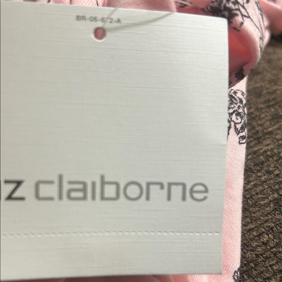 Liz Claiborne Other - Liz Claiborne Pink Scarf with Black Accents